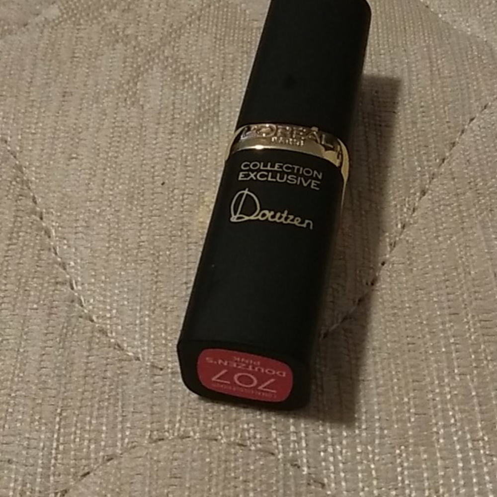 Lip stick
